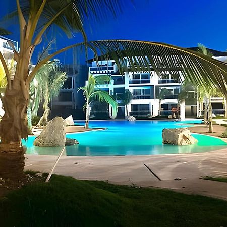 Estrella Dominicus Advantage บายาฮิเบ ภายนอก รูปภาพ