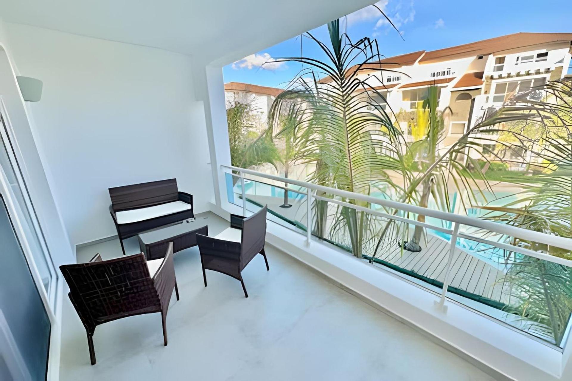 Estrella Dominicus Advantage บายาฮิเบ ภายนอก รูปภาพ