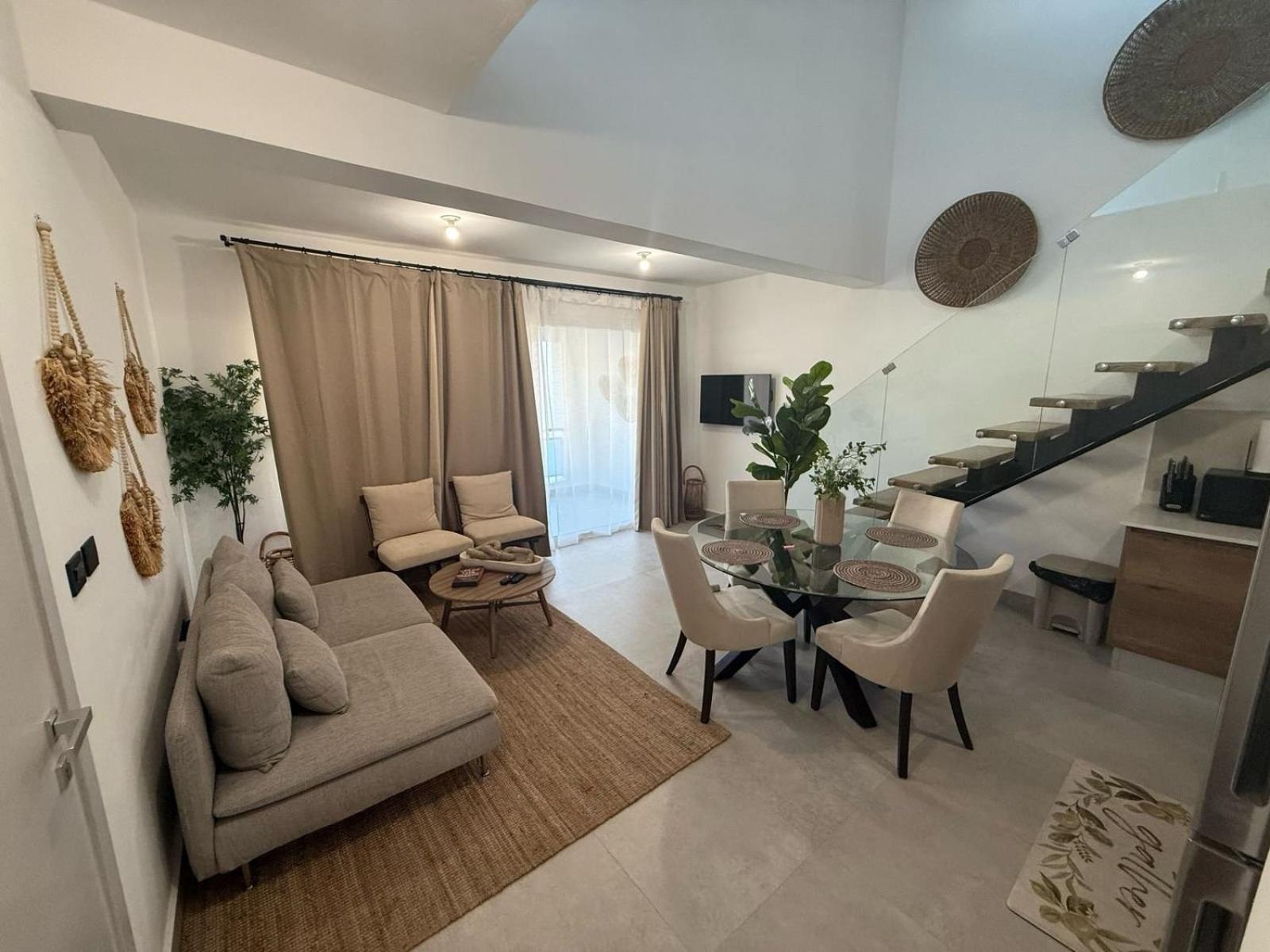 Estrella Dominicus Advantage บายาฮิเบ ภายนอก รูปภาพ